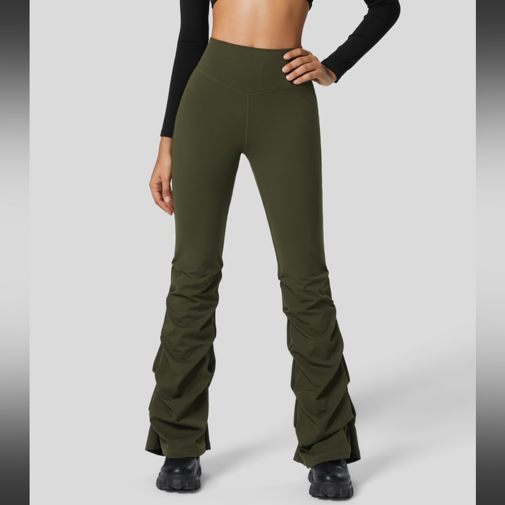 EcoCloudful™ Fabric High Waisted Inside Pocket Layered Ruched Casual Flare Pants